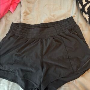lululemon black hotty hots